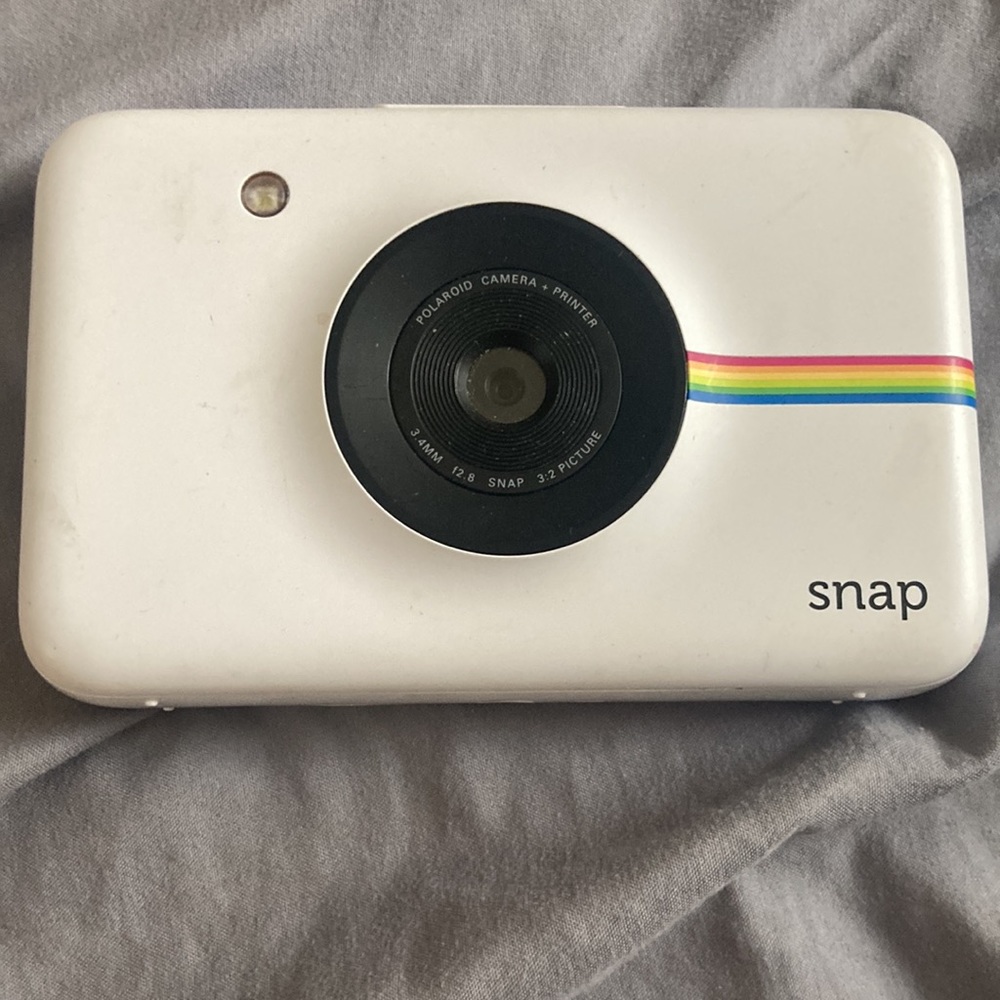 Must Go Polaroid Snap Camera & Zink Paper Set. Re… - image 2